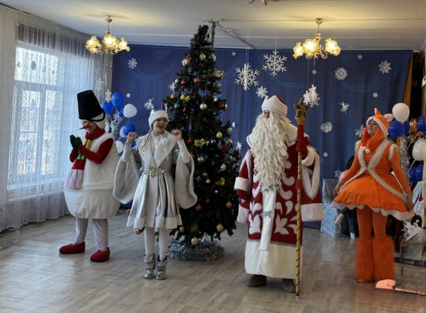 Новогодний утренник в детском саду.